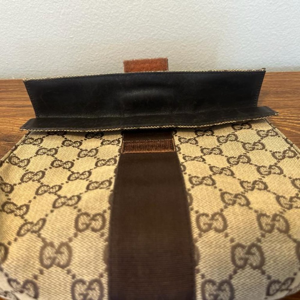 Authentic Vintage Gucci Bag - Picture 6 of 9